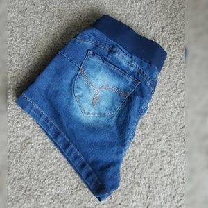 YMI Maternity Shorts